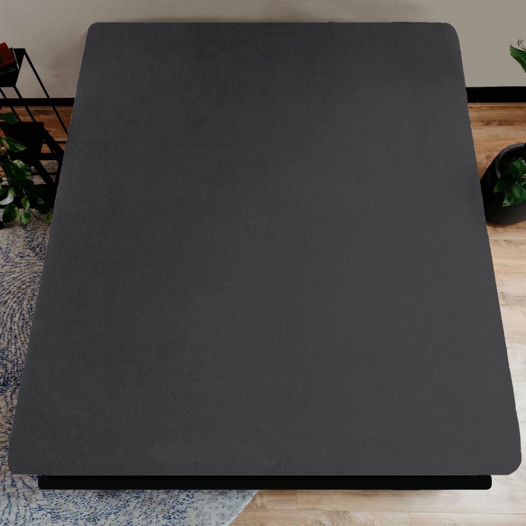 Teddy hoeslaken antraciet. Gemaakt van 100% Teddy polyester, zacht, warm en antiallergeen met elastische rand voor perfecte pasvorm.